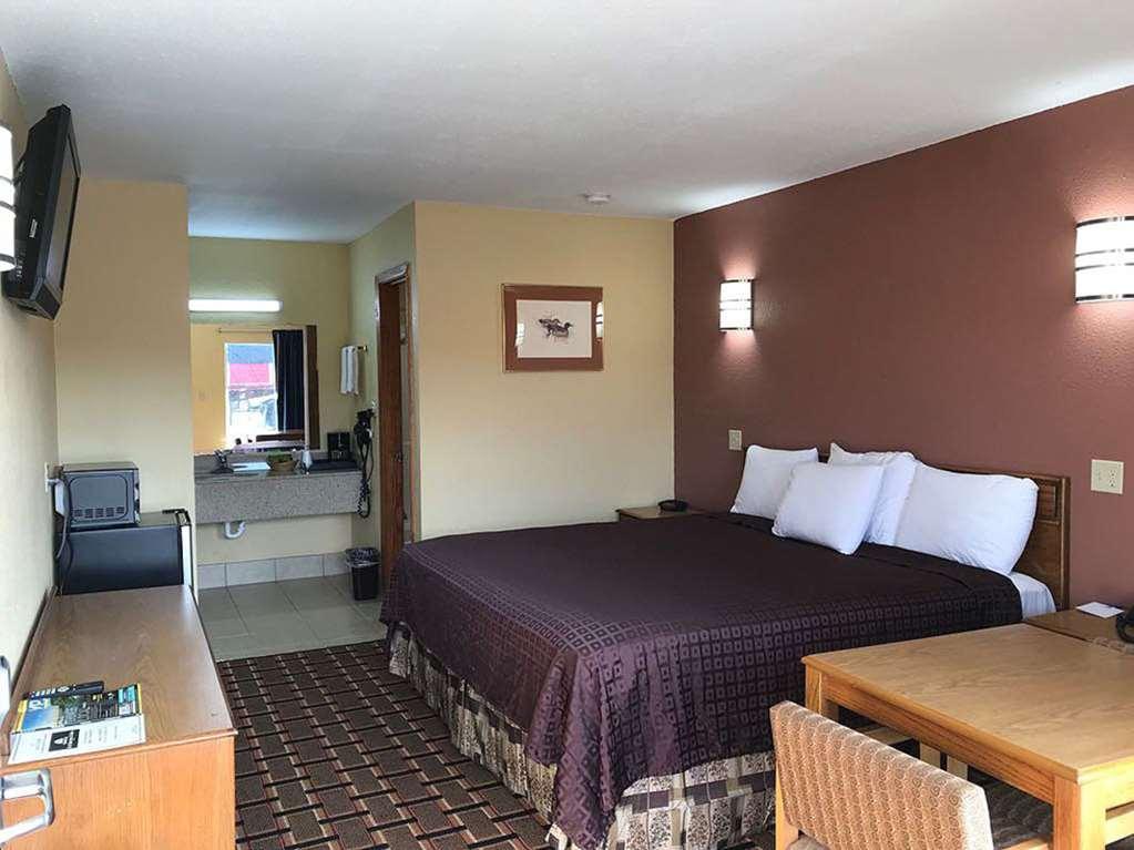 Americas Best Value Inn-Indianola Стая снимка