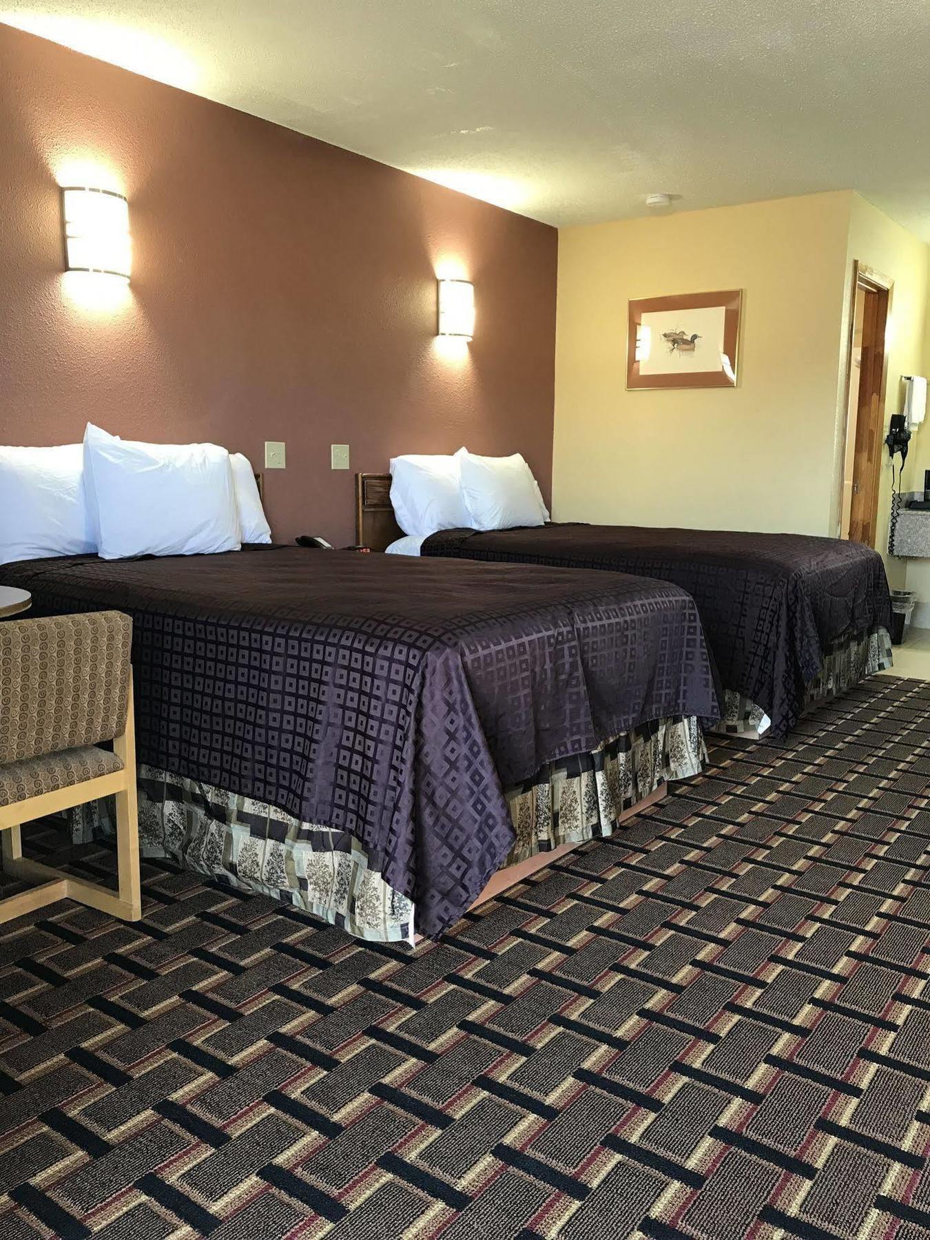 Americas Best Value Inn-Indianola Екстериор снимка